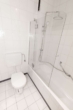 Badezimmer - Moderne 2-Zimmer-Wohnung mit Einbauküche – frisch saniert & solide vermietet