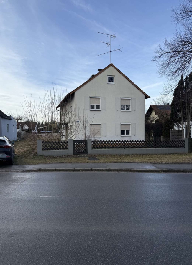 Einfamilienhaus zum Renovieren, 86856 Hiltenfingen, Einfamilienhaus