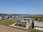 "Par Excellence" - Erstklassiges Wohnen in Graben - Communis Projektbau GmbH - Rohbau fertiggestellt. - Luftbild Rohbaufertigstellung