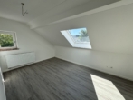 Schlafzimmer DG - Erstbezug nach Renovierung Ein-/Zweifamilienhaus Langenneufnach