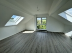 Schlafzimmer II DG - Erstbezug nach Renovierung Ein-/Zweifamilienhaus Langenneufnach