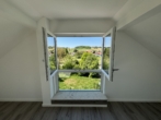 Dachgeschoss Wohnung - Erstbezug nach Renovierung Ein-/Zweifamilienhaus Langenneufnach