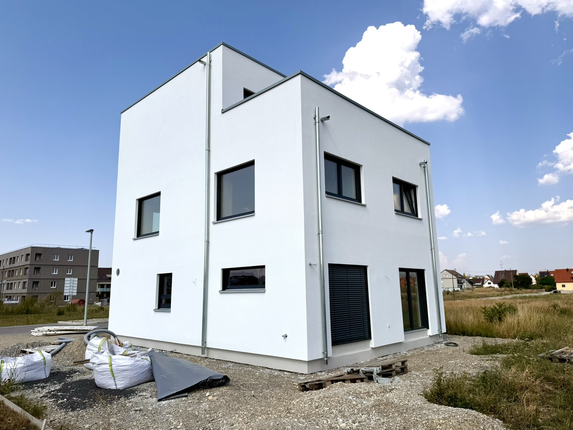 KFW55 Neubau Doppelhaushälfte Lechhausen Neubaugebiet Massiv-Ziegelhaus