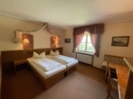 2-Bett-Zimmer - Gutshofanwesen mit Hotel, Gastro und Landwirtschaftlichem Betrieb