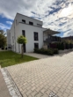 Hausansicht - Exklusive Erdgeschosswohnung mit großem Garten in Schwabmünchen "Stellplatz und TG platz"