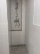 Badezimmer - Modern sanierte 4-Zimmer-Wohnung mit Balkon – Kapitalanlage mit solider Vermietung oder Eigennutzer