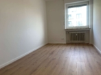 Kinderzimmer 2 - Modern sanierte 4-Zimmer-Wohnung mit Balkon – Kapitalanlage mit solider Vermietung oder Eigennutzer