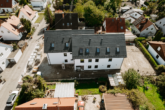 Haus Eingangseite - Traumhafte Neubauwohnung Erstbezug KFW 40 Einzugsbereit/Dezember 2025
