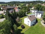 Außenansicht Osten - 1-2 Familienhaus mit viel Potenzial auf 1.497m² großem Grundstück in Schwabegg