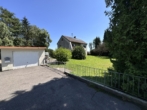Außenansicht mit Garage - 1-2 Familienhaus mit viel Potenzial auf 1.497m² großem Grundstück in Schwabegg
